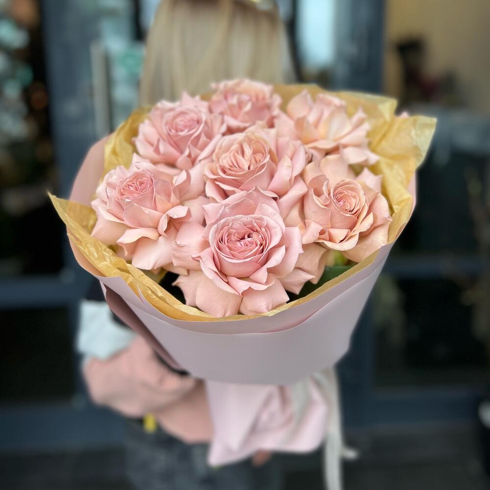 Моно букет из эксклюзивной, сортовой розы «Пудра»