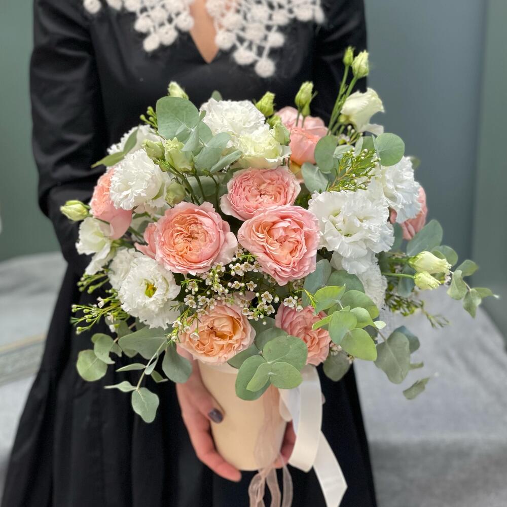 Цветочная композиция в коробке 