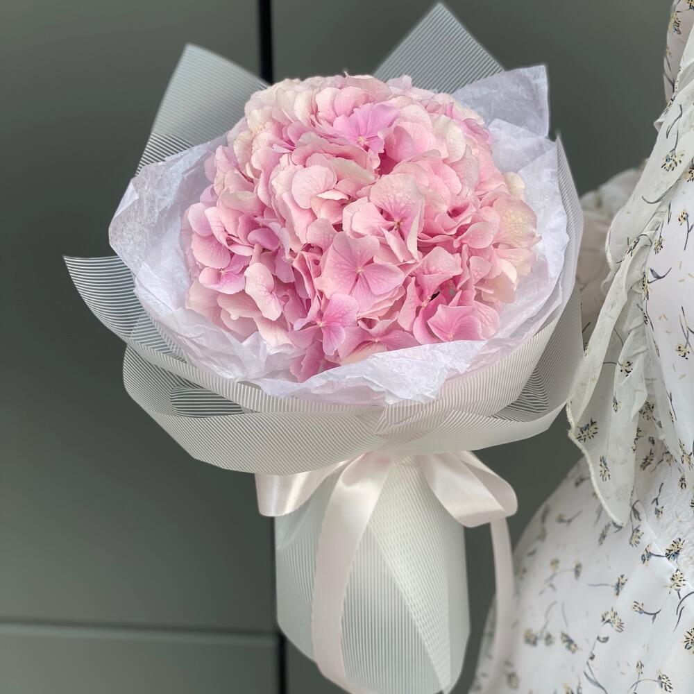 Букет Джуси из розовой гортензии